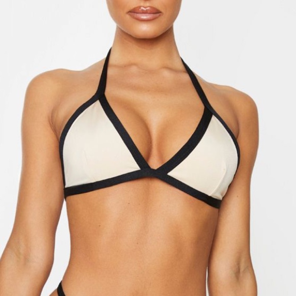 PrettyLittleThing Bikini Top - nude & black